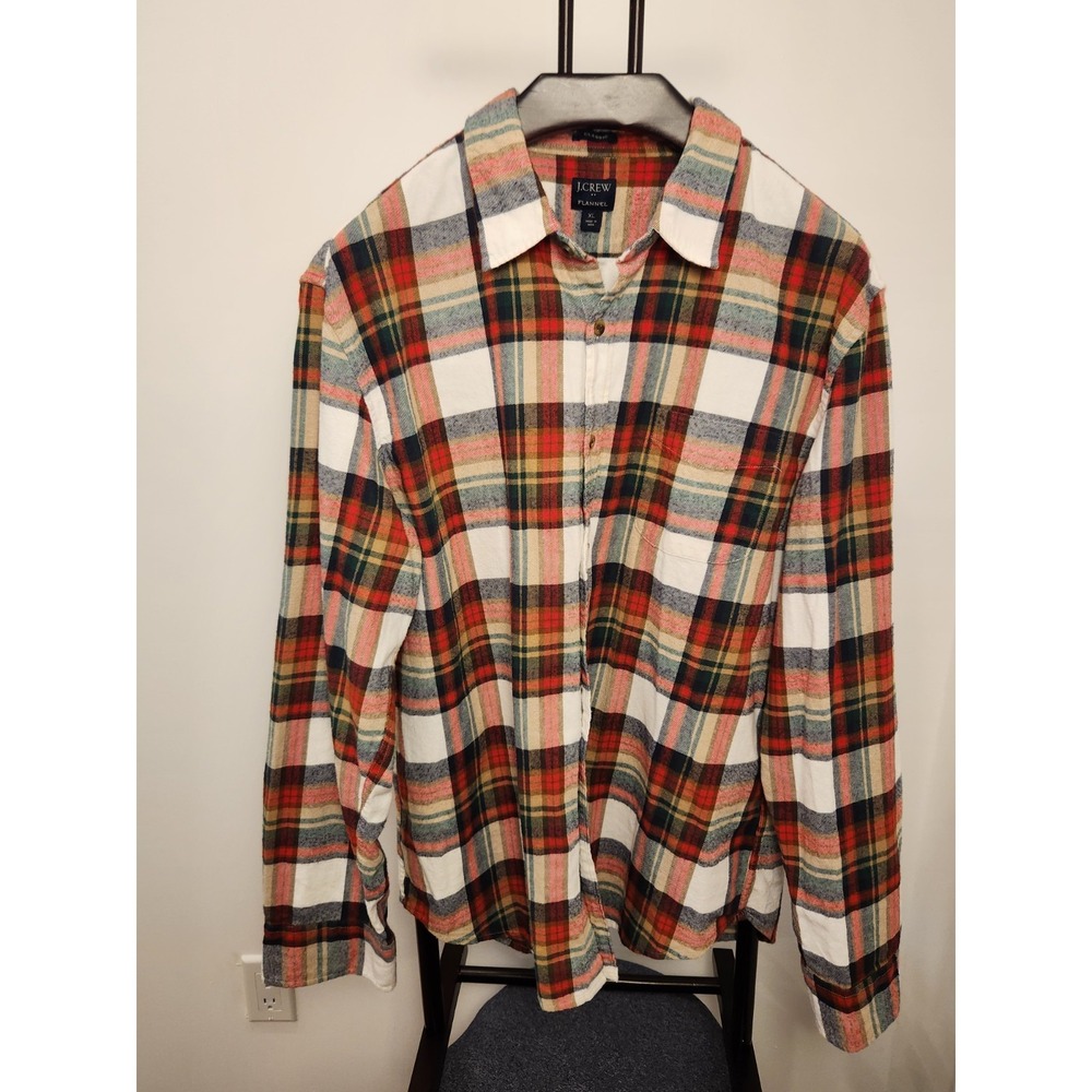J.Crew Mens Classic Fit Flannel Shirt XL Red Green Plaid Long Sleeve Button Down